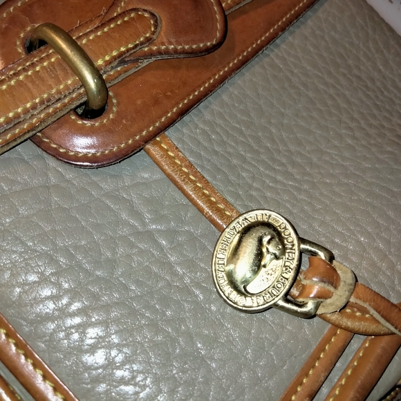 Original Vintage Dooney and Bourke Two Tone - Picture 6 of 6